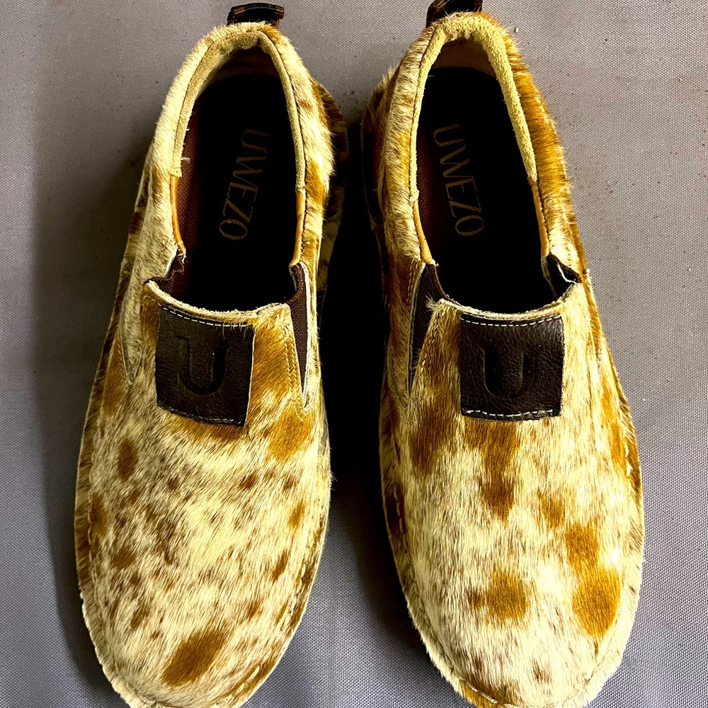 Beautiful and unique African pony Uwenzo loafers borrowed from the boys. Nwot.